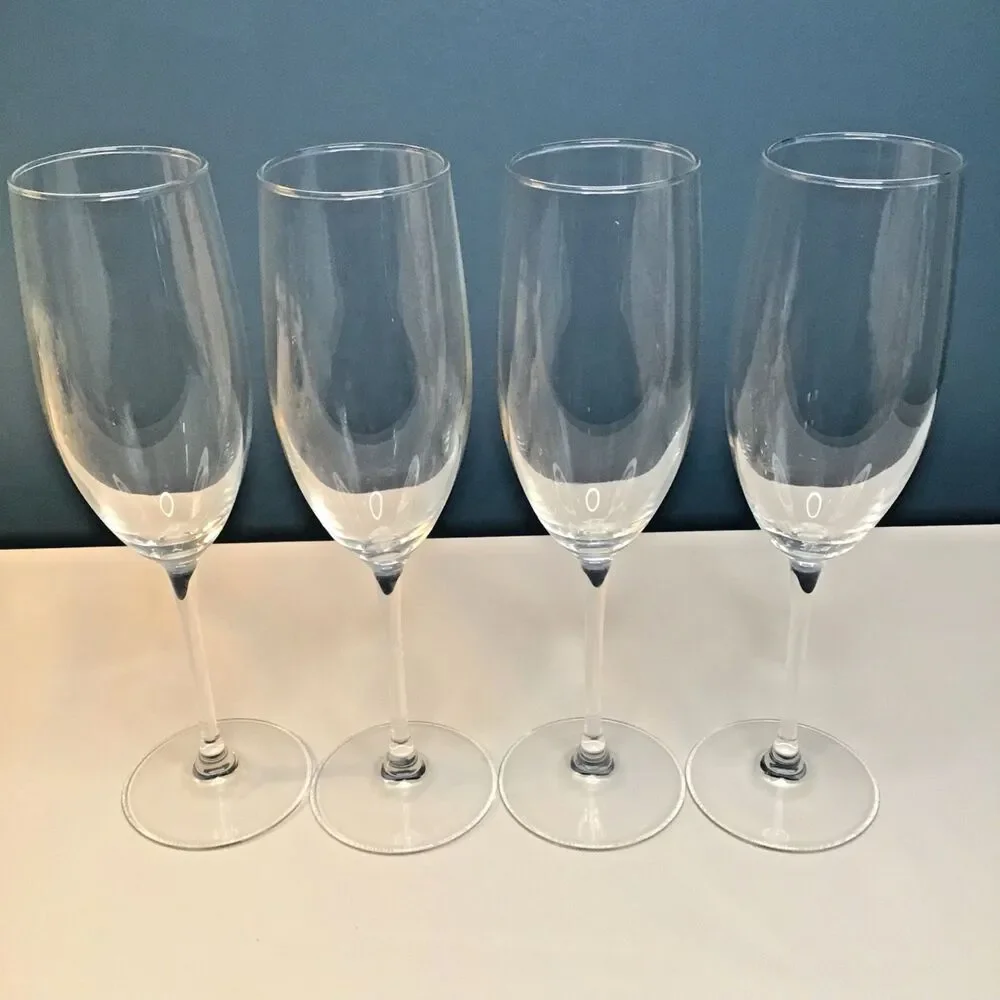 Clear Glass Champagne Flute with long slender stem (Set of 4)